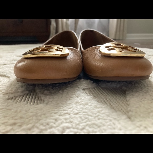Tory Burch Chestnut with Gold Flat, Sz 7 - Picture 2 of 5